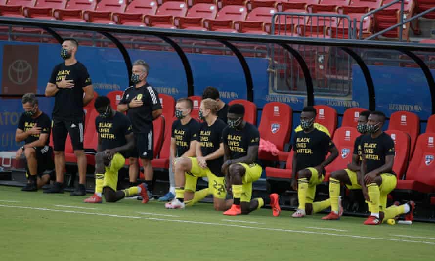 Fans Boo Players Kneeling For National Anthem Before Mls Game In Dallas Mls The Guardian Fans Boo Players Kneeling For National Anthem Before Mls Game In Dallas Mls The Guardian