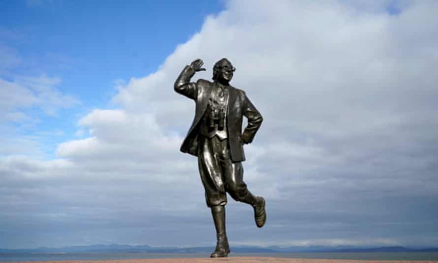 Statue of comedy legend Eric Morecambe at the Morecambe Promenade in Morecamby, England on October 16, 2020.