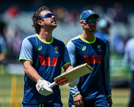 Travis Head warms up before the second ODI between Australia and India at Adelaide Oval