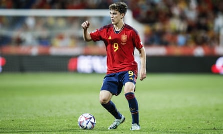 Gavi of Spain controls the ball during the Nations League match against Switzerland