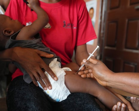Scientists criticise cut in UK funding for global vaccination group ...