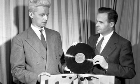 CBS Laboratories chief engineer Dr Peter Carl Goldmark (r), and sound engineer Rene Snepvangers, who helped develop LP microgroove record production, 1 June 1948.