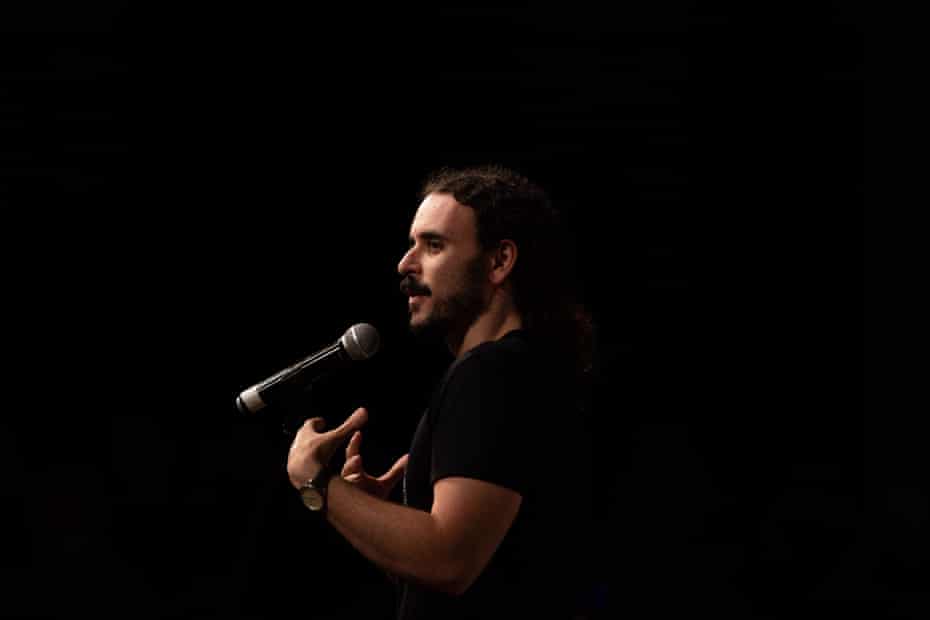 Host Bilal Hafda keeps the evening light and dynamic