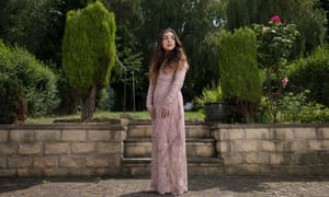 Pretty In Pink Or Navy Or Red How Teens Choose Their Prom Pretty In Pink Or Navy Or Red How Teens Choose Their Prom