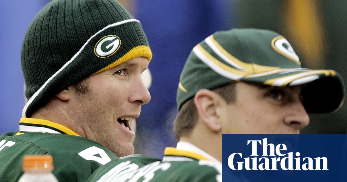 NFL great Brett Favre to repay $1.1m he received for speeches he didnt make