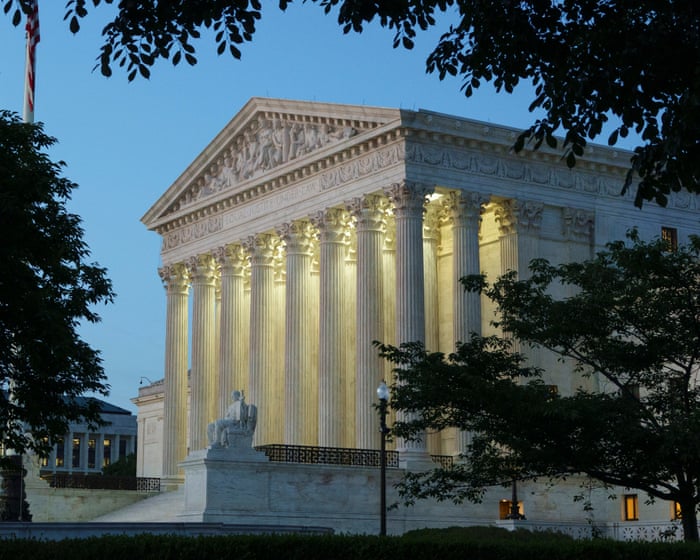 US supreme court backs FCC in clash with wireless carriers over fines