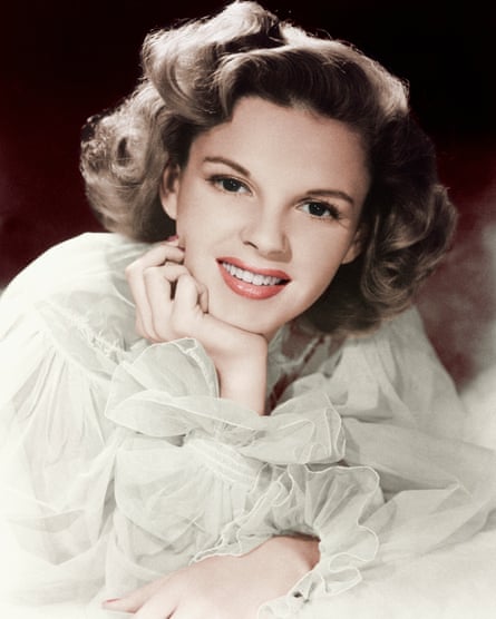 Judy Garland wears the ‘Hollywood smile’.