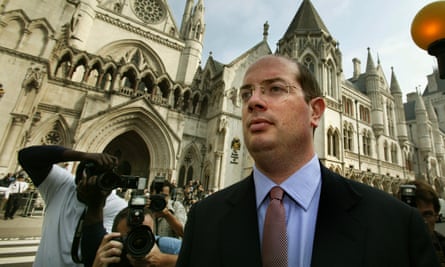 BBC journalist Andrew Gilligan arrives at the Royal Courts of Justice for the Hutton inquiry into the death of Dr David Kelly.