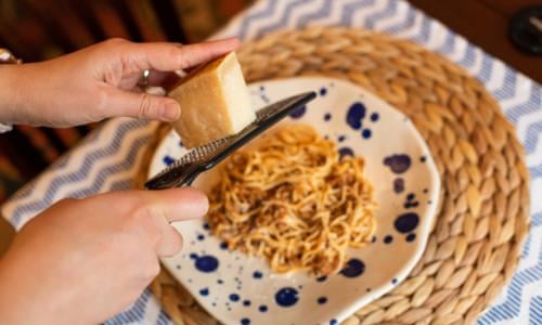 Beef Or Chicken What 2 Airline Meals Taste Like On The Ground Australian Lifestyle The Guardian Beef Or Chicken What 2 Airline Meals Taste Like On The Ground Australian Lifestyle The Guardian