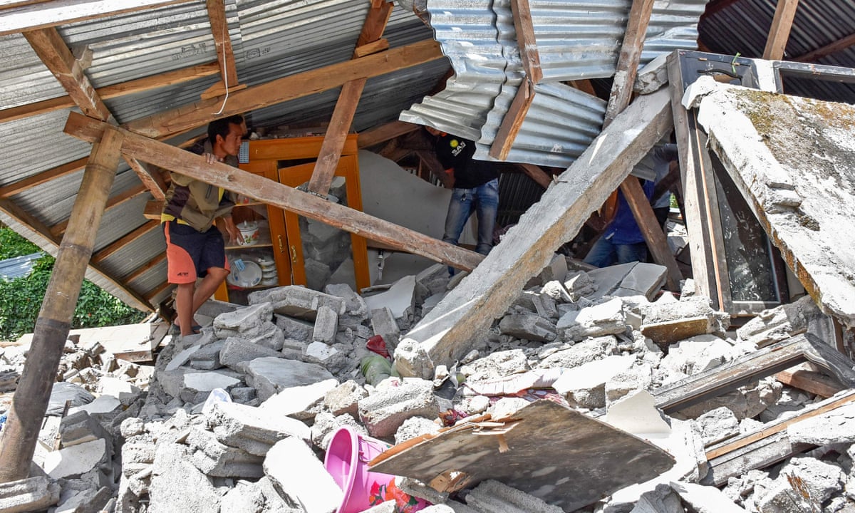 Deadly Earthquake Strikes Indonesian Island Of Lombok World