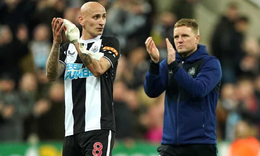 Jonjo Shelvey y Eddie Howe