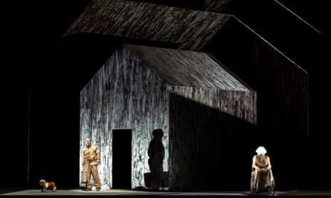 Leigh Melrose (Clov), left, and Frode Olsen (Hamm) in the world premiere of Kurtág’s Fin de partie at La Scala, Milan.