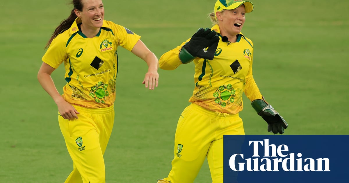 Megan Schutt fires up at ‘ironic’ England after Australia retain Women’s Ashes