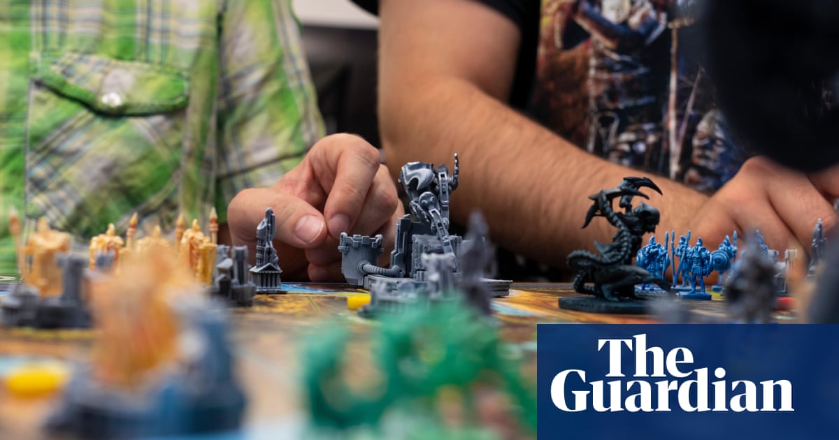 From bee-keeping to ghost-hunting: why uni is all about extracurriculars