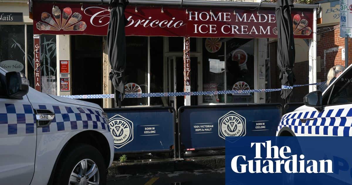 Police probe 'suspicious' fire at Melbourne ice cream shop, two months after competitor was firebombed