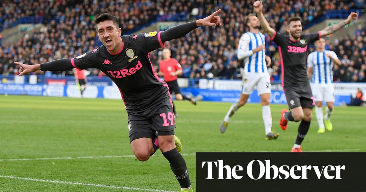 Pablo Hernández seals derby win as Leeds go top at Huddersfield