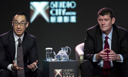 Lawrence Ho, chief executive of Melco Crown Entertainment, and James Packer, co-chairman of Melco Crown Entertainment.