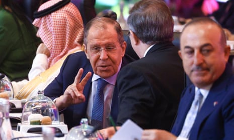 Sergei Lavrov (centre) sitting between Saudi Arabia and Mexico at the G20 meeting