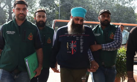 Noticias de Australia en vivo: Según los informes, a Kurtley Beale se le otorgó la libertad bajo fianza después de comparecer ante el tribunal por acusaciones de agresión sexual 1 Rajwinder Singh, segundo a la izquierda, está acusado de. asesinar a Toyah Cordingley.