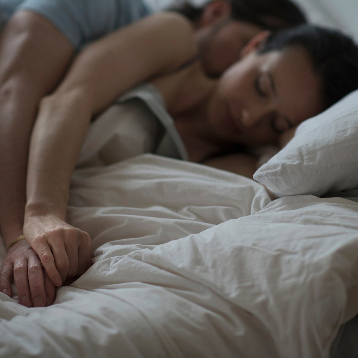 „Ich glaube nicht, dass wir jemals wieder Sex haben werden“: unsere glückliche, kuschelige, zölibatäre Ehe | Familie | The Guardian