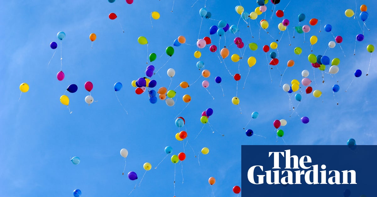 Queensland plastics ban: balloon releases and disposable coffee cups targeted