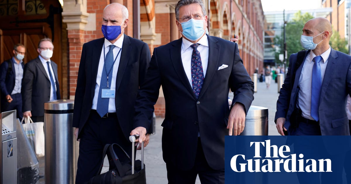 Trade war threats will not wash with voters, Frost tells EU as row deepens