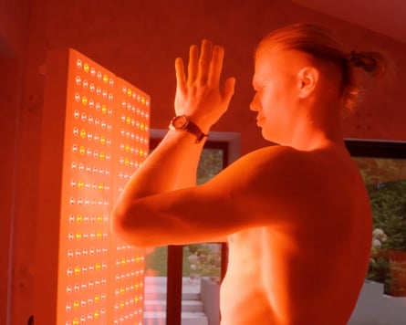 Erling Haaland’s LED treatment.