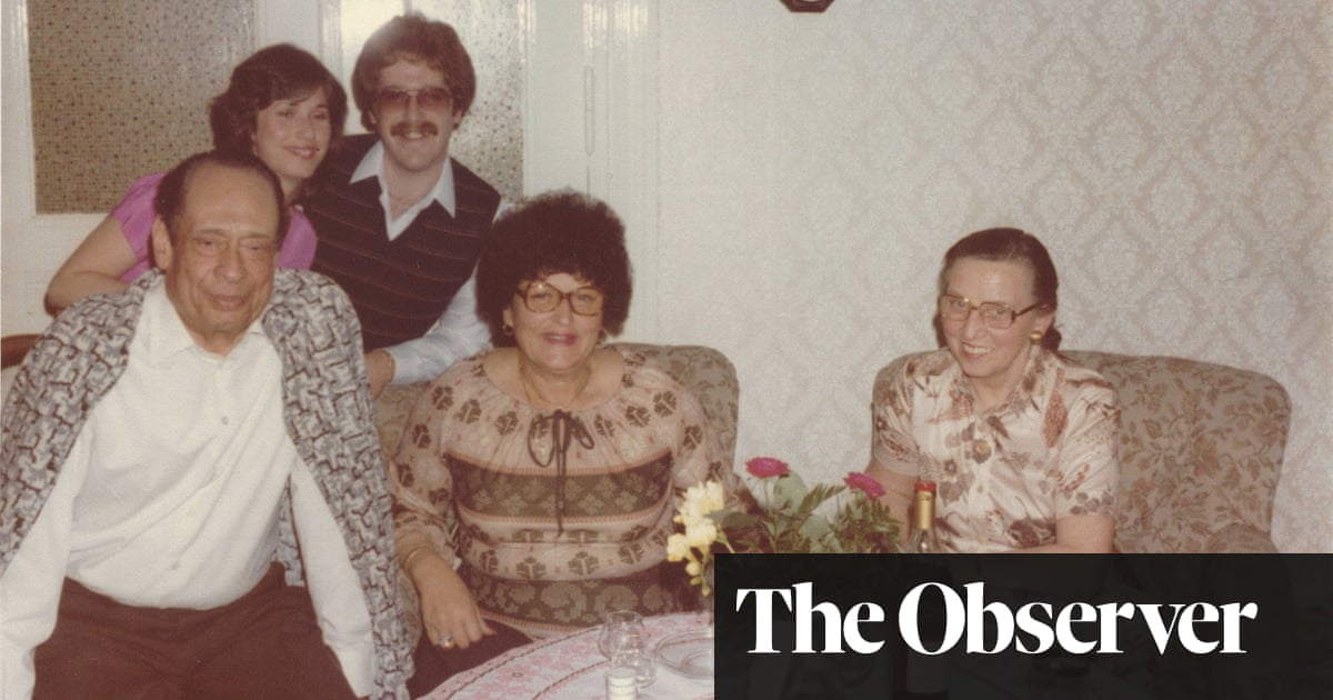Anna & Dr Helmy by Ronen Steinke review – the Schindler of the surgery room