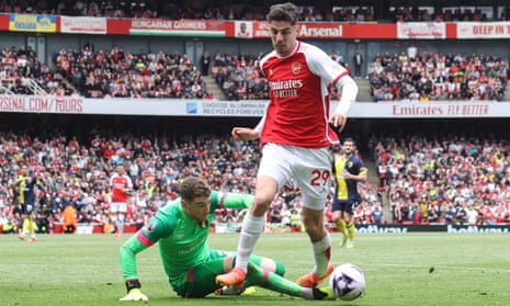 Kai Havertz goes down under the challenge of Mark Travers to win Arsenal a first-half penalty.