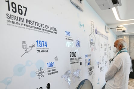 Narendra Modi visits the Serum Institute of India to review the Covid-19 coronavirus vaccine development.