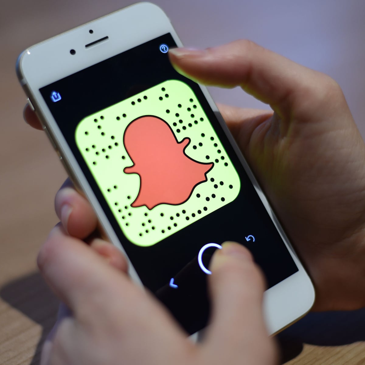 Snapchat To Give Users Share Of 1m A Day For Most Entertaining Clips Snapchat The Guardian Snapchat To Give Users Share Of 1m A Day For Most Entertaining Clips Snapchat The Guardian