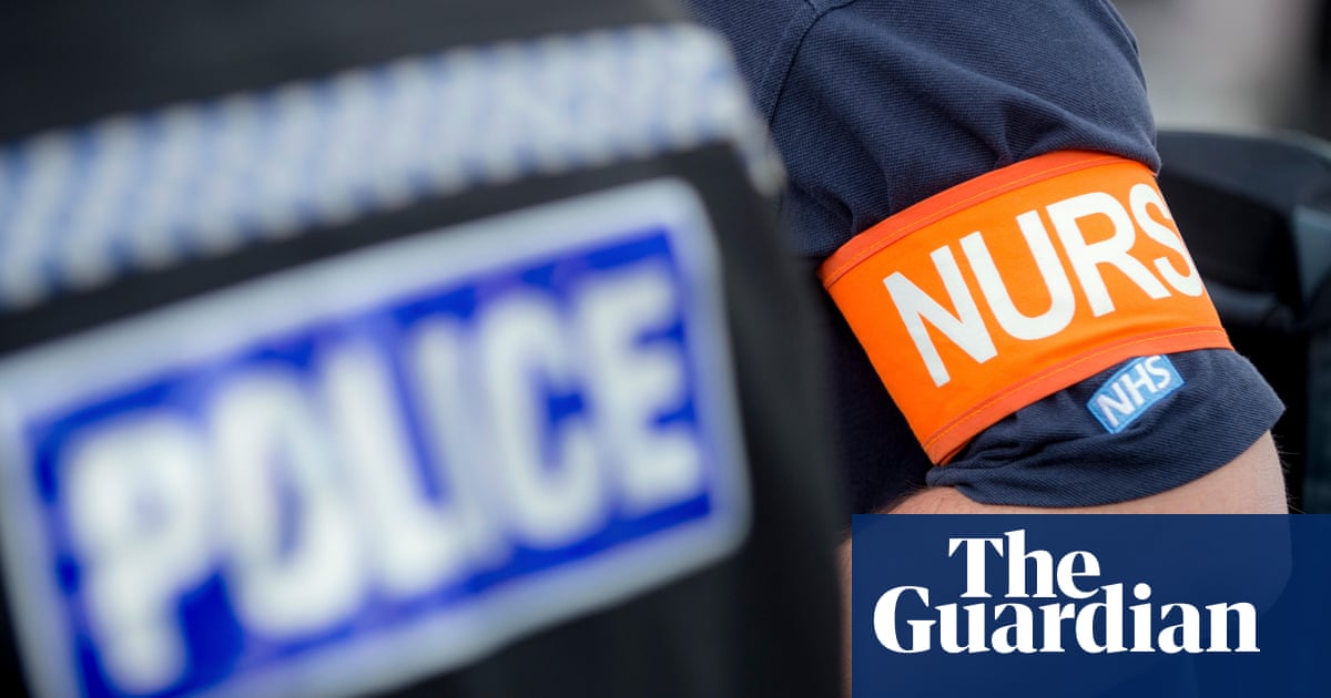 Plans for NHS staff to restrain those in mental health crisis ‘dangerous’, medics say | Mental health Plans for NHS staff to restrain those in mental health crisis ‘dangerous’, medics say | Mental health