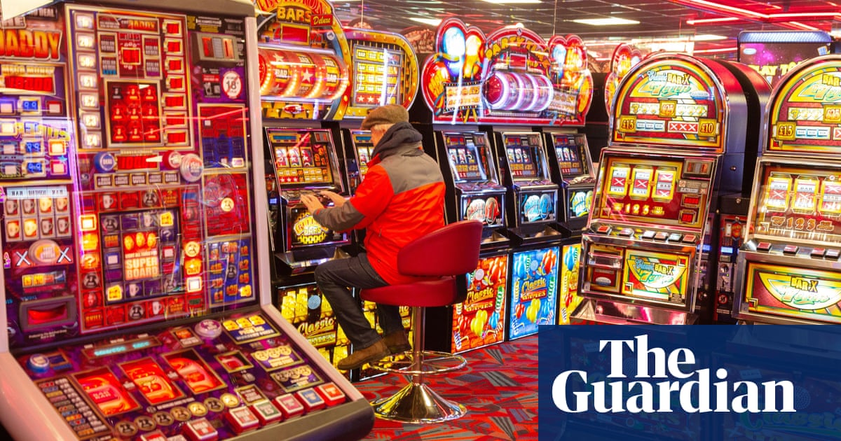 Government pauses plans to ease slot machine rules across Great Britain
