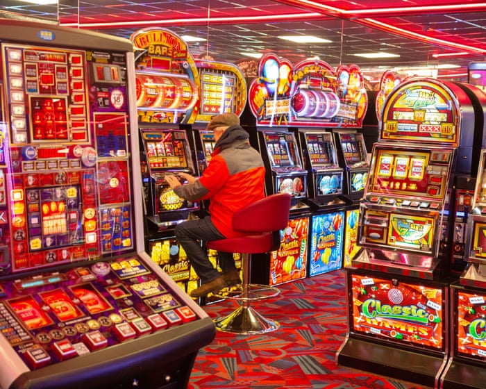High-street slot machines and casinos could face £460m tax rise under Burnham