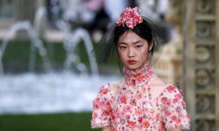 Lagerfeld still top of his game with blooming 2018 Chanel collection, Chanel