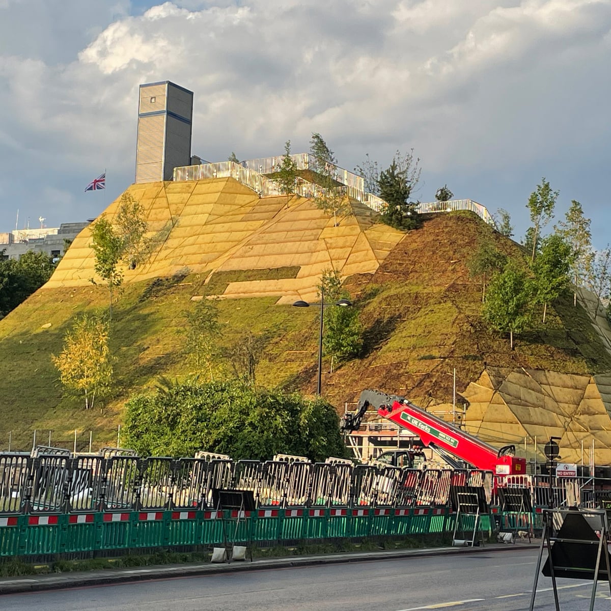 Mound Zero What Is Marble Arch S New Landmark All About Architecture The Guardian Mound Zero What Is Marble Arch S New Landmark All About Architecture The Guardian