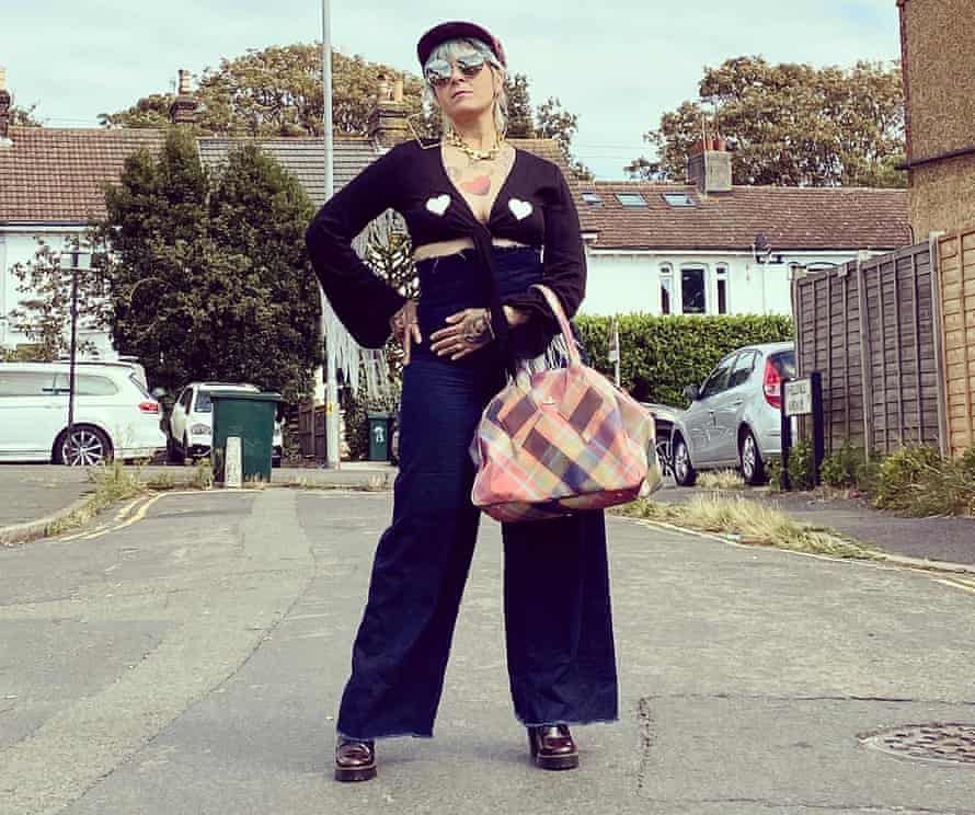Hannah is reviving her own wardrobe instead of shopping for new outfits.