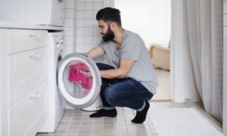 A report says adopting existing global standards on energy efficiency, including having better standards for household appliances, would ‘easily deliver half of the abatement required to meet Australia’s target to reduce emissions by 26-28% by 2030’.