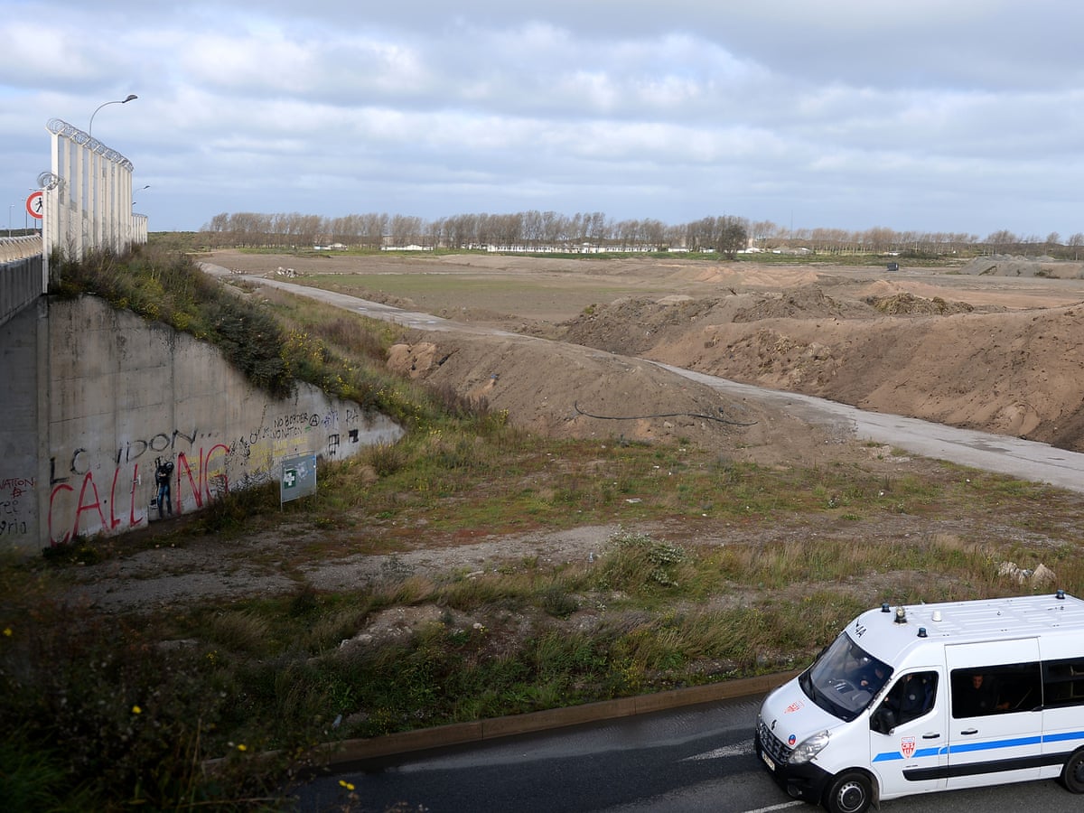 Calais Hundreds Of Migrants Remain A Year After Razing Of Camp Calais The Guardian