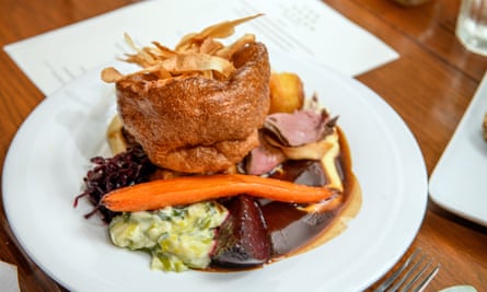 Topside of beef with yorkshire pudding and vegetables