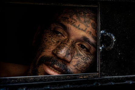 An inmate in solitary confinement looks out of his cell at the Penal San Francisco Gótera.