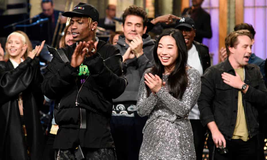 Saturday Night Live: lukewarm sketches don't get big laughs ...