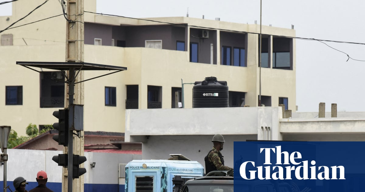 Nigerian troops held in Burkina Faso after unfriendly' emergency landing