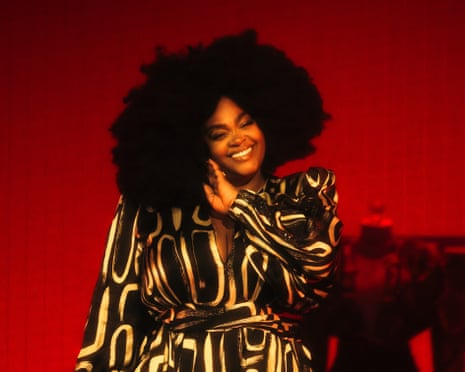 Jill Scott's Phone-Free Concert Offers Something the Digital Age Cannot Replace