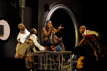 Doechii and her dancers.