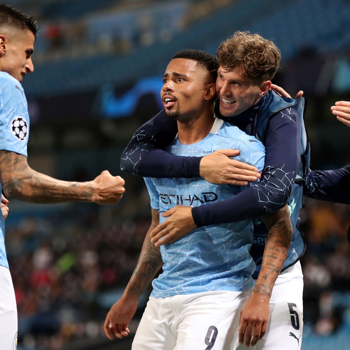 Manchester City gastou R$ 2 bilhões a mais que o Real Madrid para