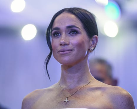 meghan markle's spokesperson denies reports she took a dress Sets Record Straight on Green Hard-up Meghan Markle is warming