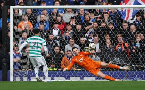 एलेक्स ऑक्सलेड-चेम्बरलेन स्कोर।