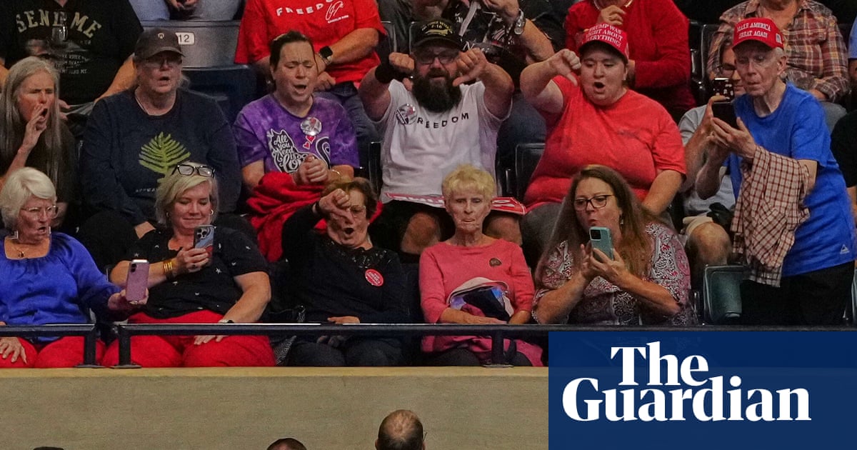 âMan, I loved thatâ: Trump cheers South Carolina rally attender who hit protester