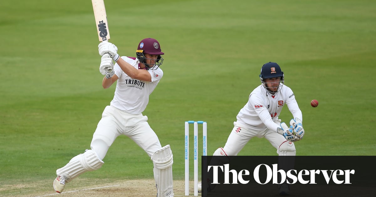 Tom Lammonby century gives Somerset a chance on final day